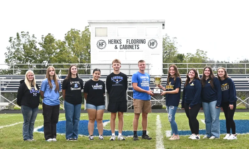 UNITED, LISBON COMPETE OFF THE FIELD